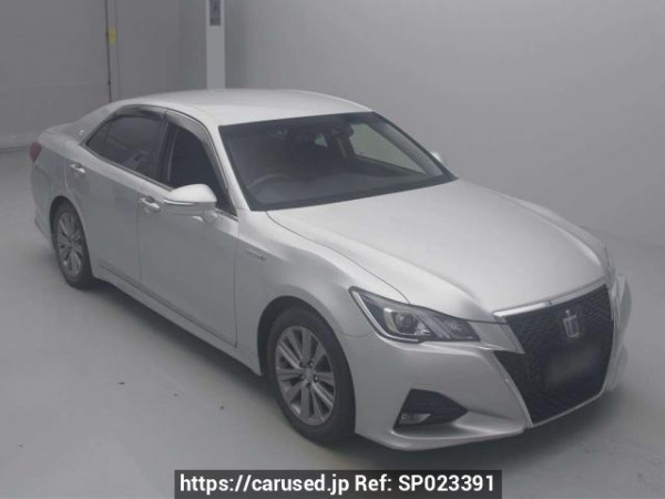 Used 2016 AT toyota crown-hybrid AWS210 Image[2]