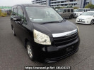 Toyota Noah ZRR70G