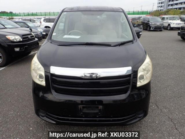 Used 2007 AT toyota noah ZRR70G Image[1]