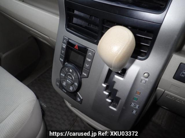Used 2007 AT toyota noah ZRR70G Image[18]