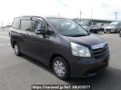Toyota Noah ZRR70G
