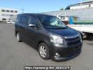 Toyota Noah ZRR70W
