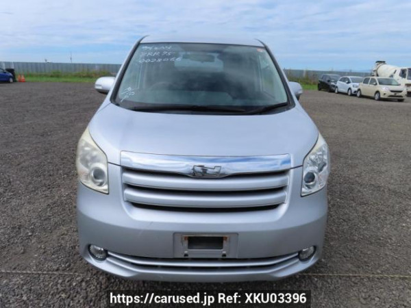Used 2008 AT toyota noah ZRR75G Image[1]