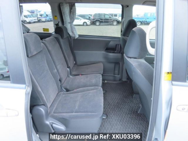 Used 2008 AT toyota noah ZRR75G Image[16]