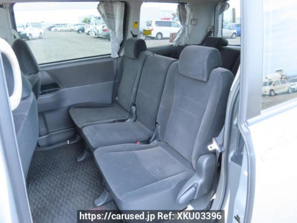 Used 2008 AT toyota noah ZRR75G Image[19]