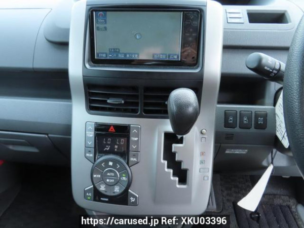 Used 2008 AT toyota noah ZRR75G Image[28]