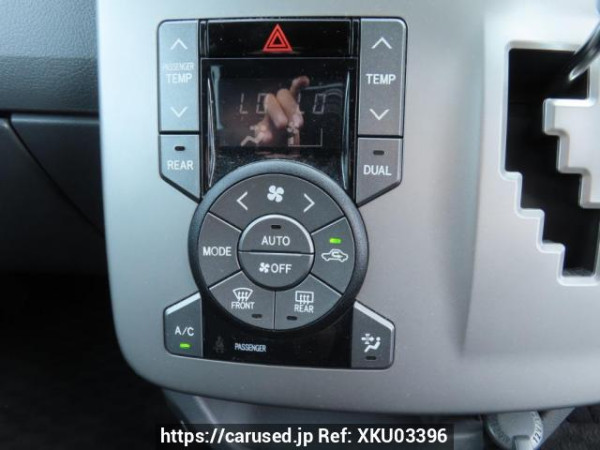 Used 2008 AT toyota noah ZRR75G Image[30]