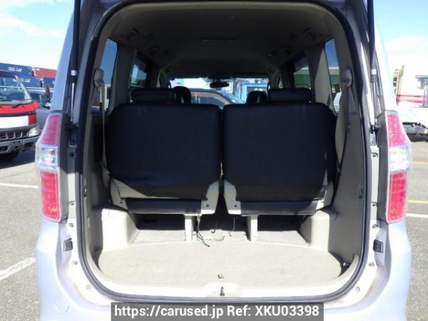Used 2008 AT toyota noah ZRR70W Image[8]