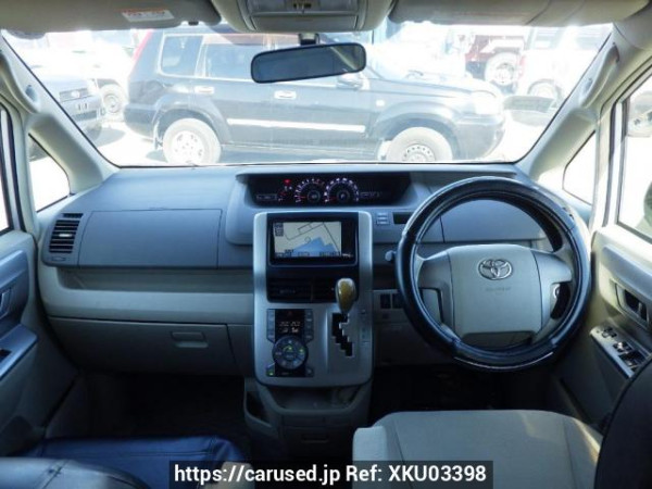 Used 2008 AT toyota noah ZRR70W Image[18]