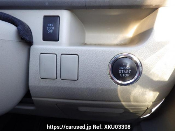 Used 2008 AT toyota noah ZRR70W Image[27]