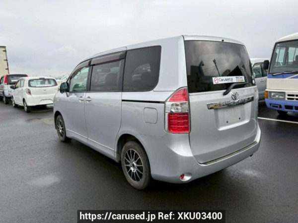 Used 2009 AT toyota noah ZRR70G Image[4]