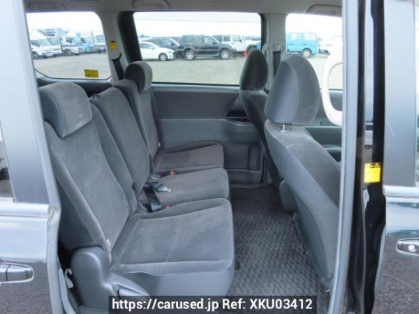 Used 2008 AT toyota voxy ZRR70G Image[16]