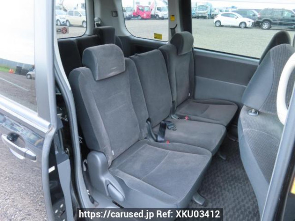 Used 2008 AT toyota voxy ZRR70G Image[17]