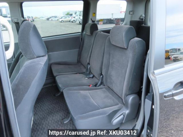 Used 2008 AT toyota voxy ZRR70G Image[19]