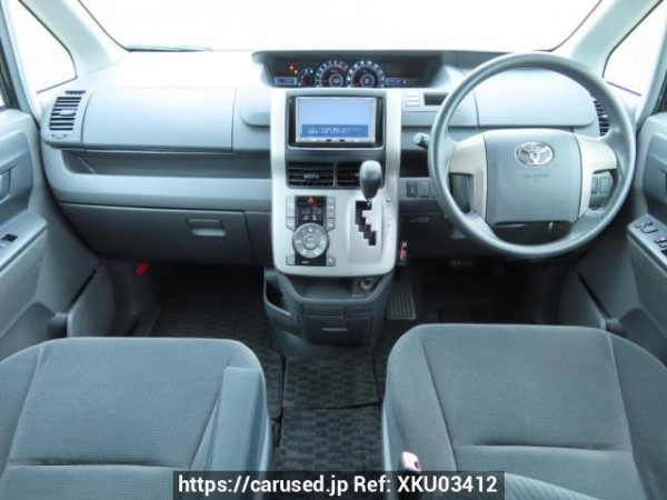 Used 2008 AT toyota voxy ZRR70G Image[22]