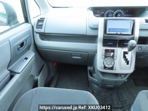 Used 2008 AT toyota voxy ZRR70G Image[23]