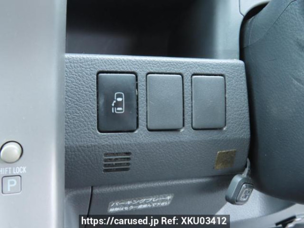 Used 2008 AT toyota voxy ZRR70G Image[29]