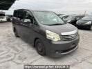 Toyota Noah ZRR70G