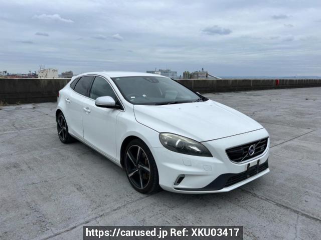 Buy Used 2013 Volvo V40 MB5204T (XKU03417) -