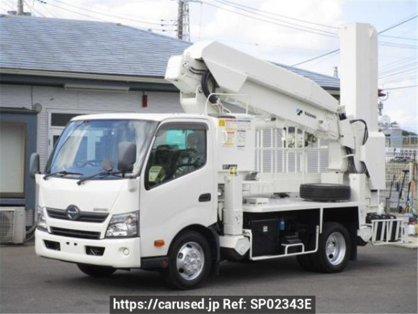 Used 2017 MT hino dutro XZU700X Image[0]