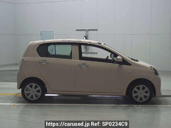 Used 2013 AT toyota pixis-epoch LA300A Image[2]