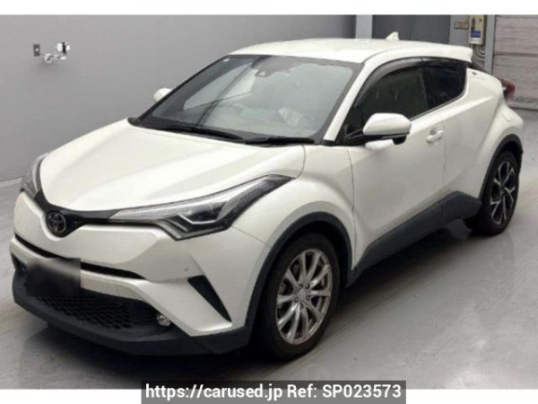 Used 2018 AT toyota c-hr NGX50 Image[0]