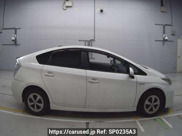 Used 2014 AT toyota prius ZVW30 Image[2]