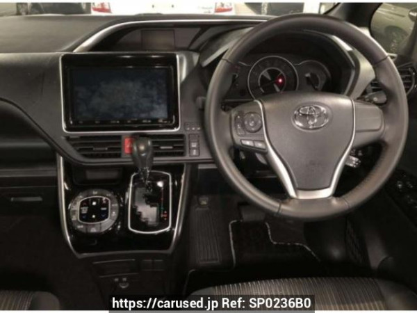 Used 2018 AT toyota voxy ZRR80W Image[2]