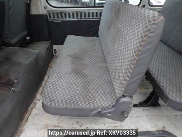Used 2004 AT toyota regiusace-van TRH112V Image[12]