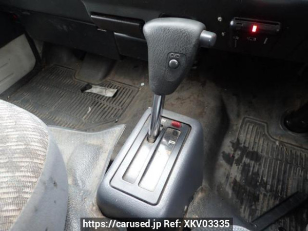 Used 2004 AT toyota regiusace-van TRH112V Image[20]