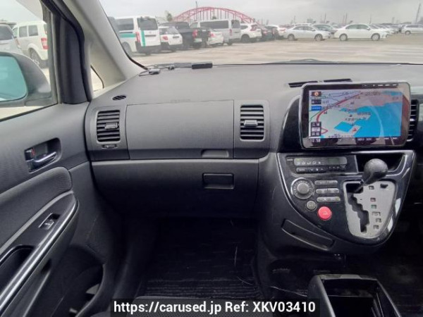 Used 2004 AT toyota wish ZNE10G Image[19]