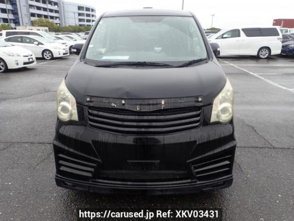 Used 2010 AT toyota noah ZRR70W Image[1]
