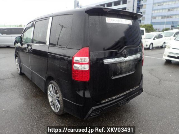 Used 2010 AT toyota noah ZRR70W Image[3]