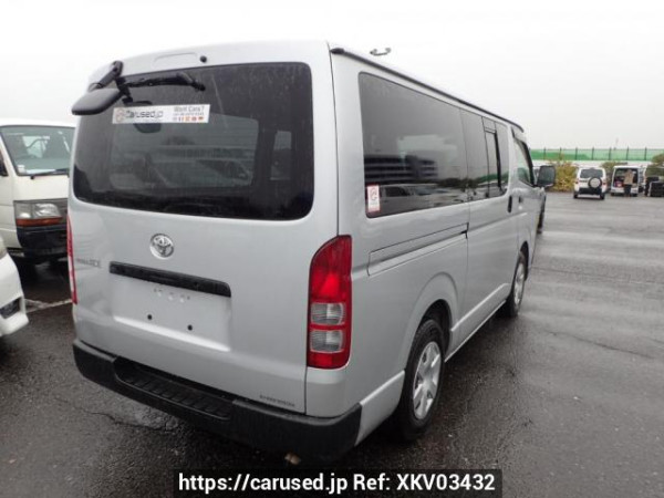 Used 2004 AT toyota regiusace-van KDH200V Image[5]