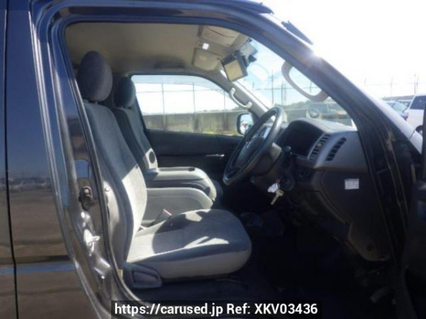Used 2005 AT toyota regiusace-van KDH200V Image[12]