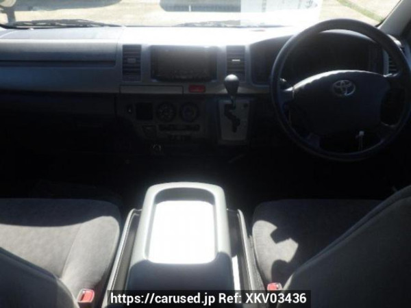 Used 2005 AT toyota regiusace-van KDH200V Image[16]