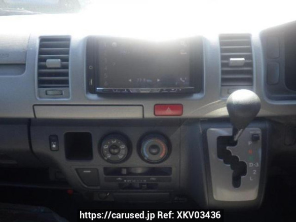 Used 2005 AT toyota regiusace-van KDH200V Image[21]