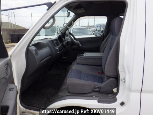 Used 2002 AT nissan caravan-bus DWMGE25 Image[11]
