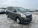 Toyota Noah ZRR75G