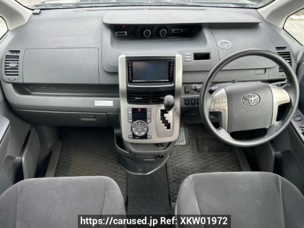 Used 2009 AT toyota noah ZRR75G Image[19]