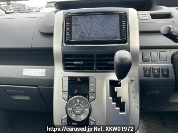 Used 2009 AT toyota noah ZRR75G Image[24]