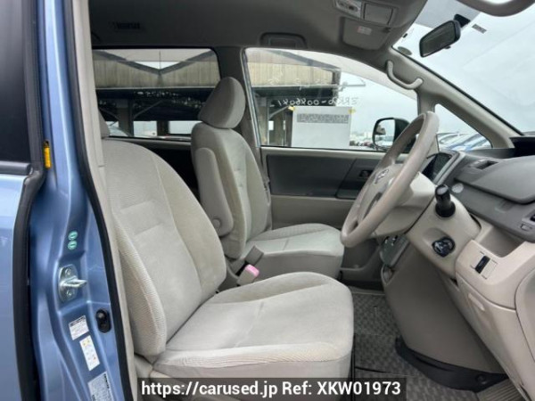 Used 2007 AT toyota noah ZRR70G Image[13]