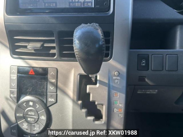 Used 2008 AT toyota noah ZRR70W Image[28]