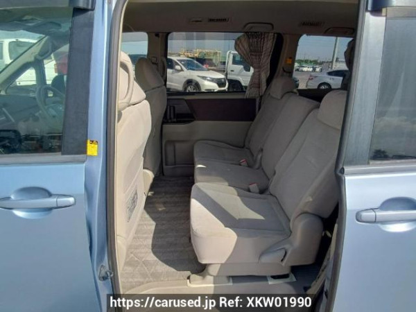 Used 2007 AT toyota noah ZRR75G Image[18]