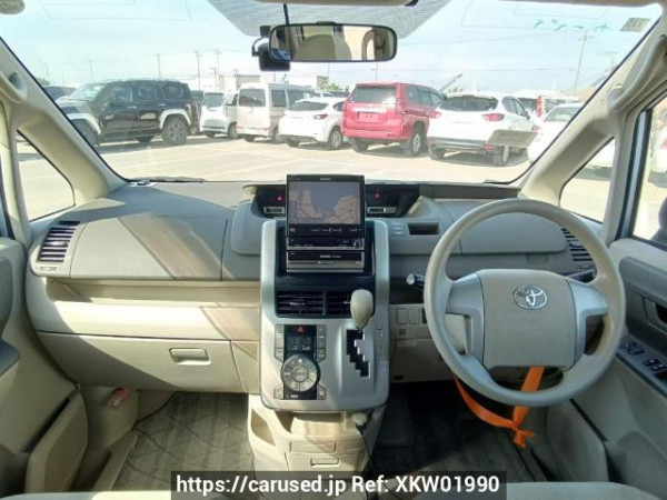 Used 2007 AT toyota noah ZRR75G Image[20]