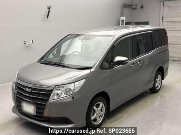 Used 2016 AT toyota noah ZRR85G Image[0]