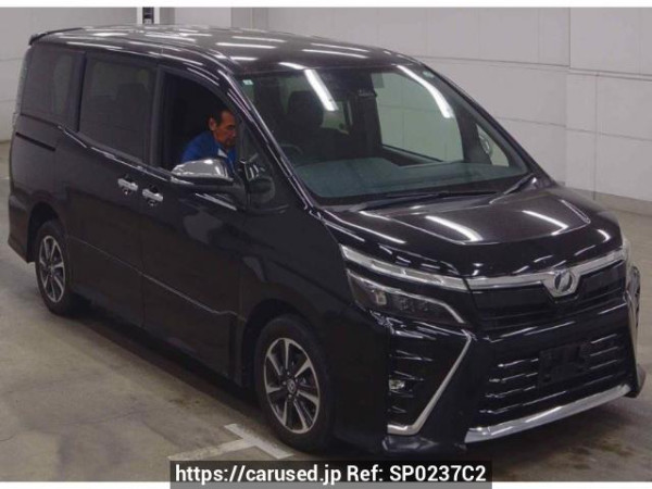 Used 2019 AT toyota voxy ZRR85W Image[0]