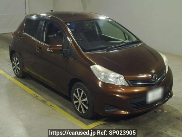 Used 2013 AT toyota vitz NSP130 Image[2]