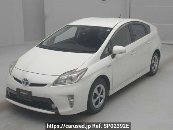 Used 2014 AT toyota prius ZVW30 Image[0]