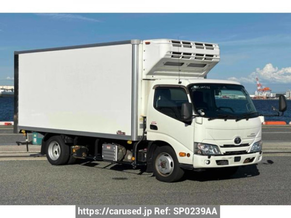 Used 2020 MT toyota toyoace-truck XZU695 Image[0]